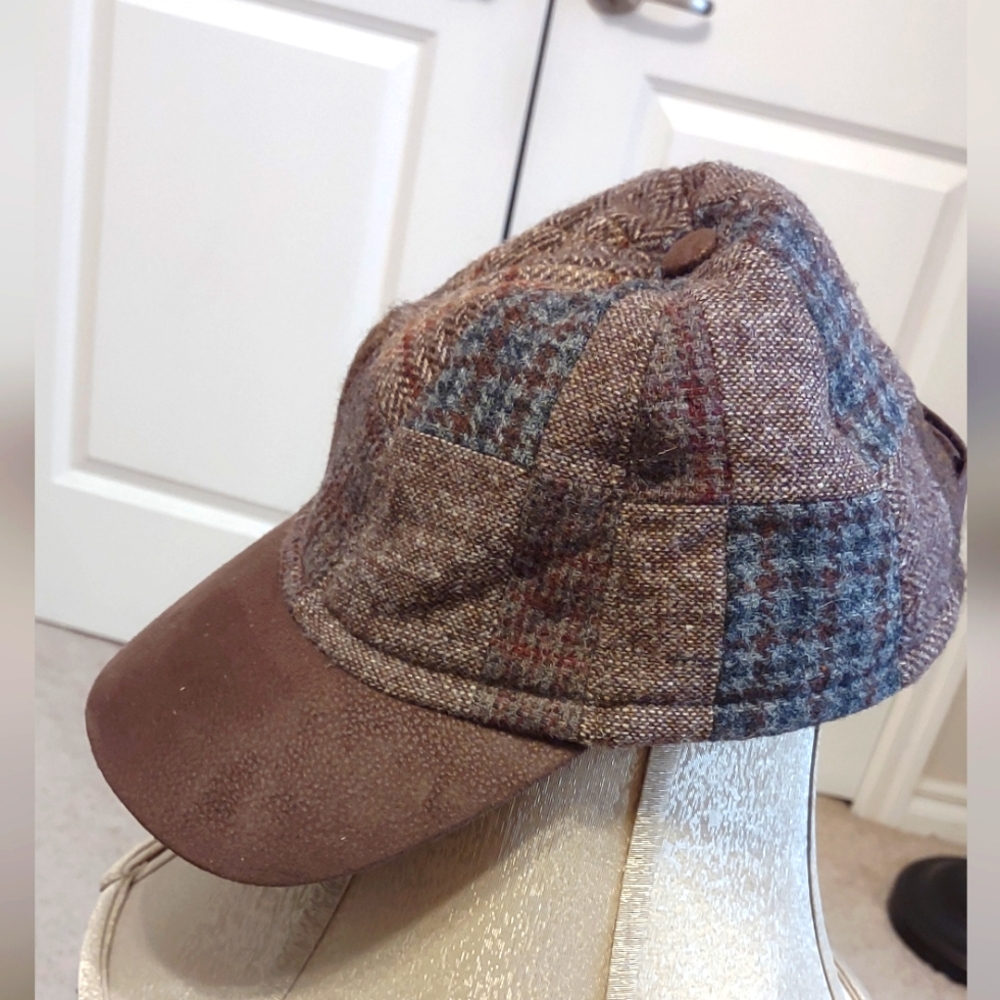 Vintage Conte of Florence Wool Brown Plaid  Cap / Hat With Ear Flaps